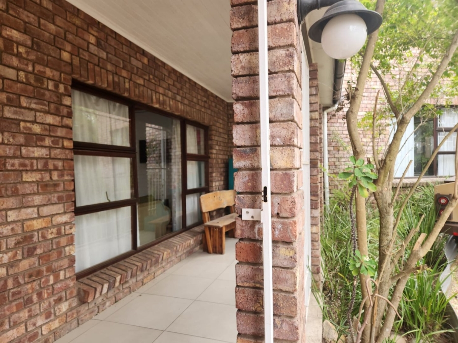 3 Bedroom Property for Sale in Loerie Park Western Cape